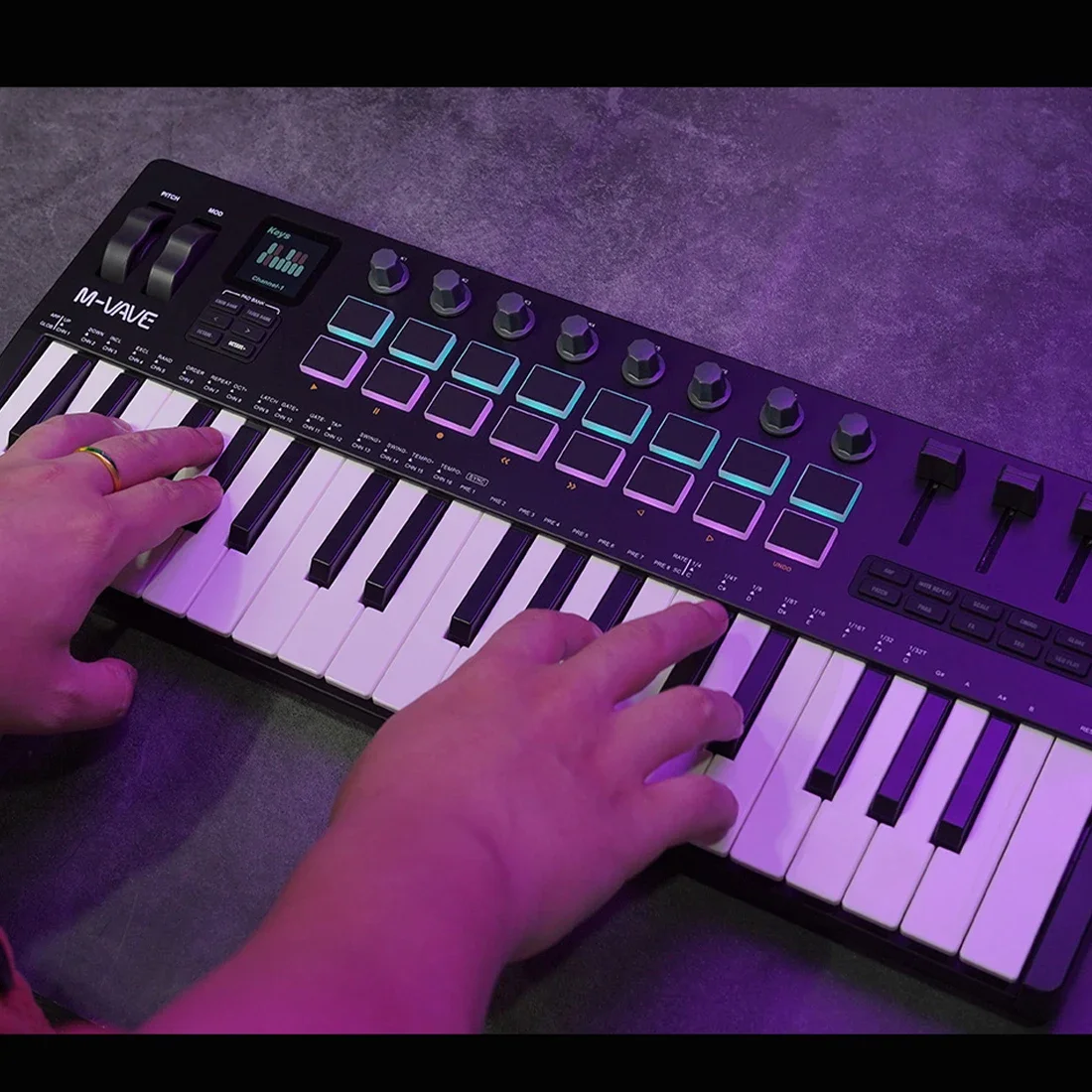 M-VAVE SMK-37 PRO：16個のRGBパッドと8 - Midi Controller Pad のレビューと価格
