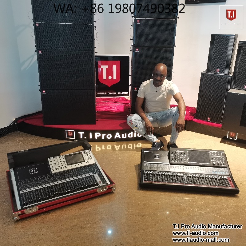 32チャンネルデジタルミキサーコンソール、パーティーやライブ - Audio Music Dj のレビューと価格